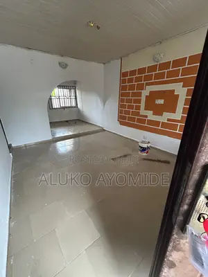 3bdrm Apartment in Diamond Estate, Akure for rent