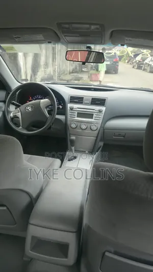 Toyota Camry 2010 Silver