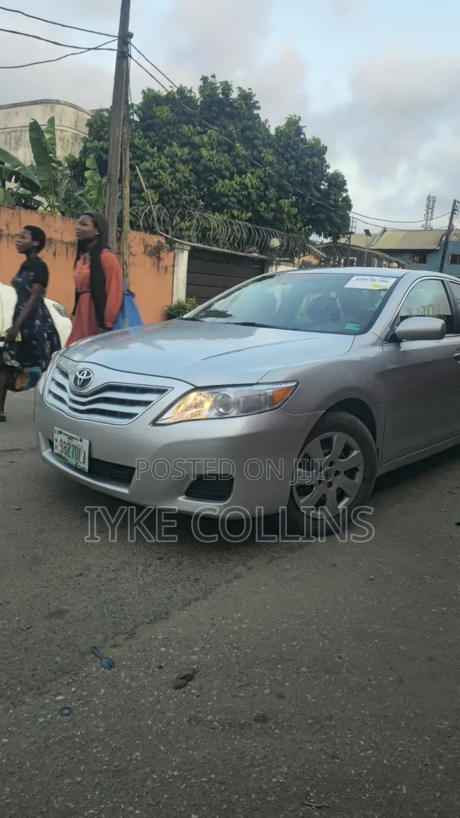 Toyota Camry 2010 Silver