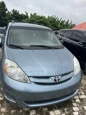 Toyota Sienna LE AWD 2006 Blue