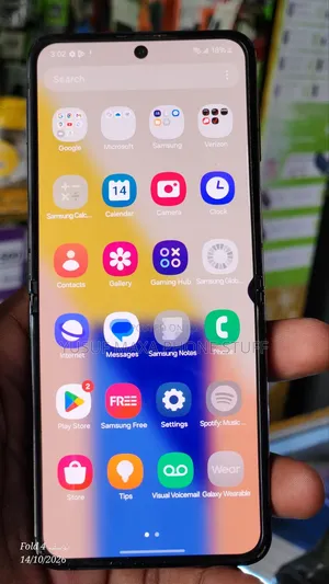 Samsung Galaxy Z Flip4 128 GB Gray