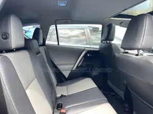Toyota RAV4 Limited AWD (2.5L 4cyl 6A) 2013 Gray
