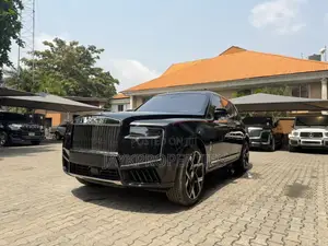New Rolls-Royce Cullinan 2025 Black