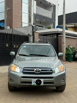 Toyota RAV4 2008 Green
