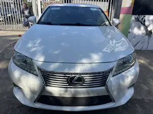 Lexus ES 350 FWD 2013 White