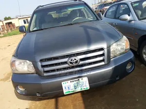 Toyota Highlander Limited V6 2005 Blue