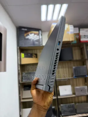 Laptop MSI GF75 Thin 16GB Intel Core i5 SSD 512GB
