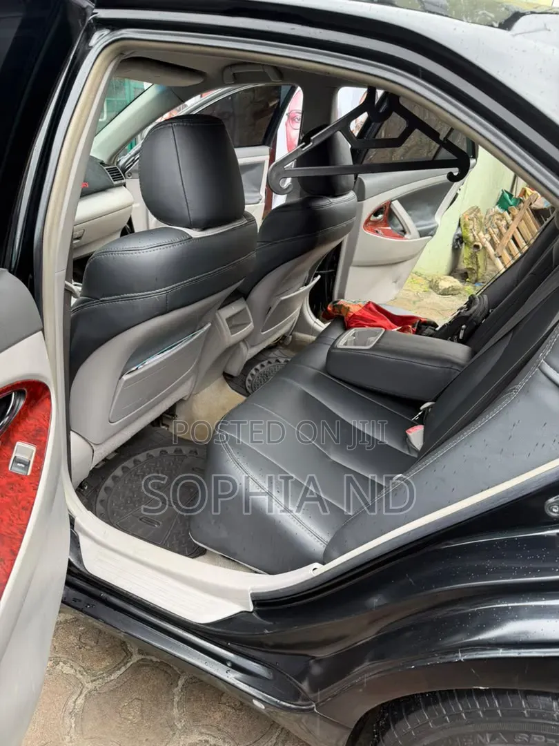 Toyota Camry 2011 Black