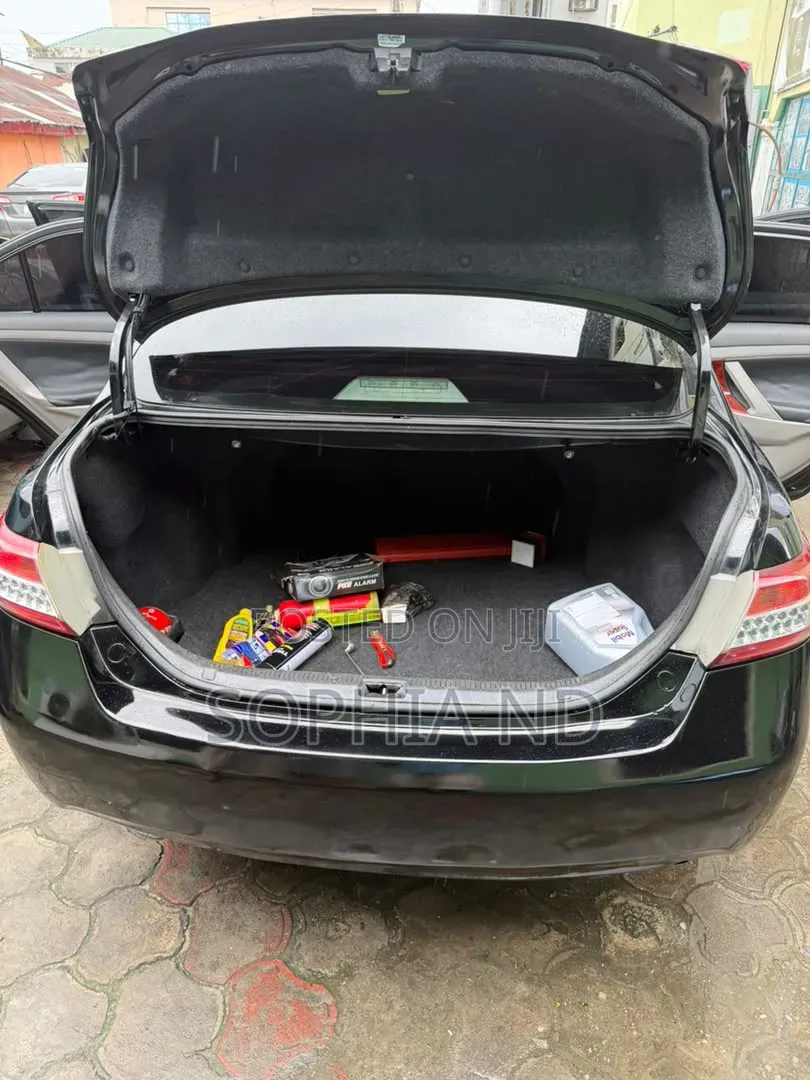 Toyota Camry 2011 Black