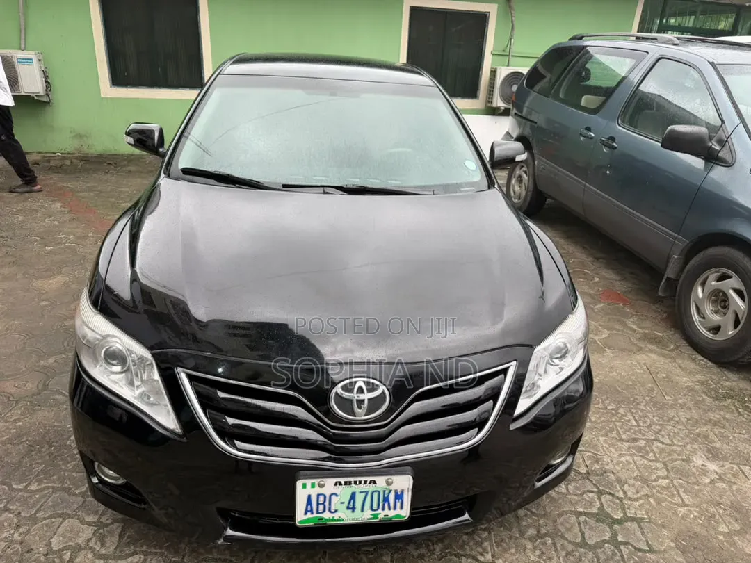Toyota Camry 2011 Black