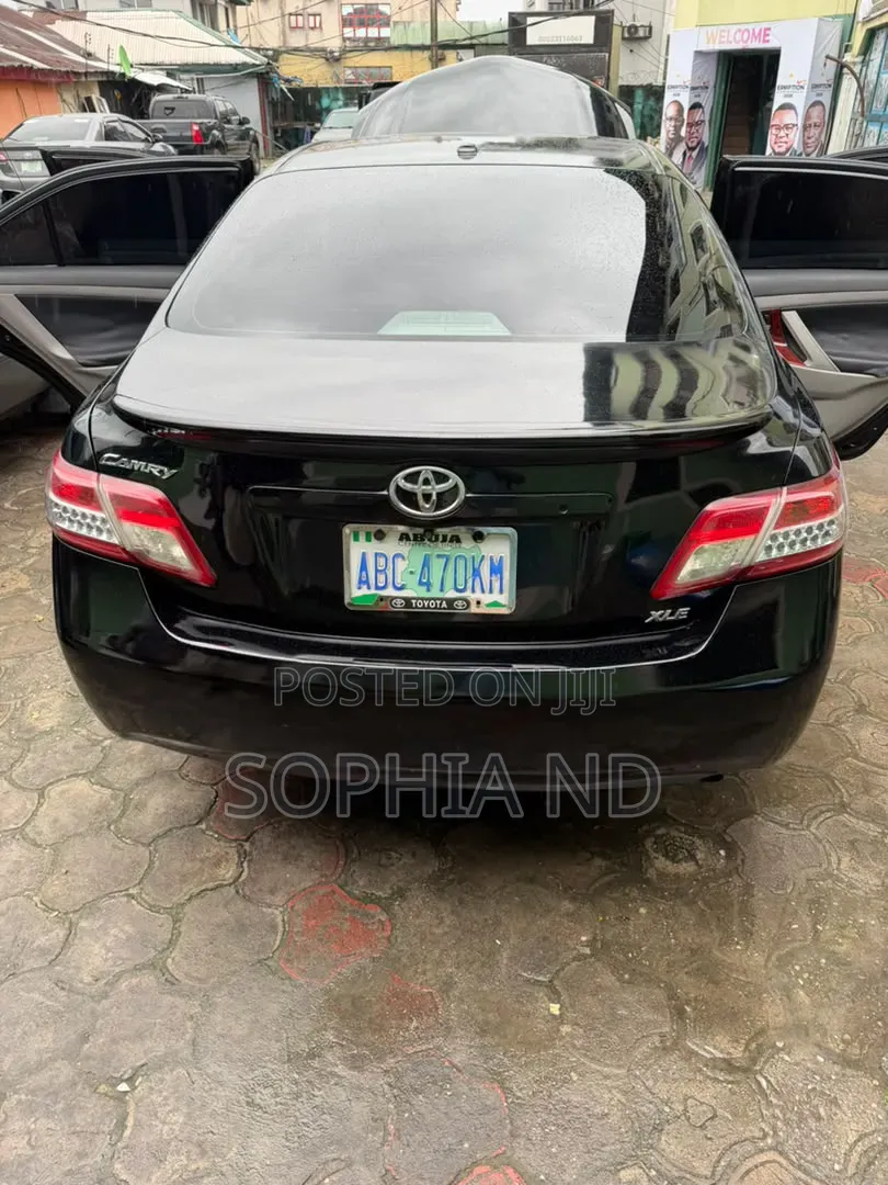 Toyota Camry 2011 Black