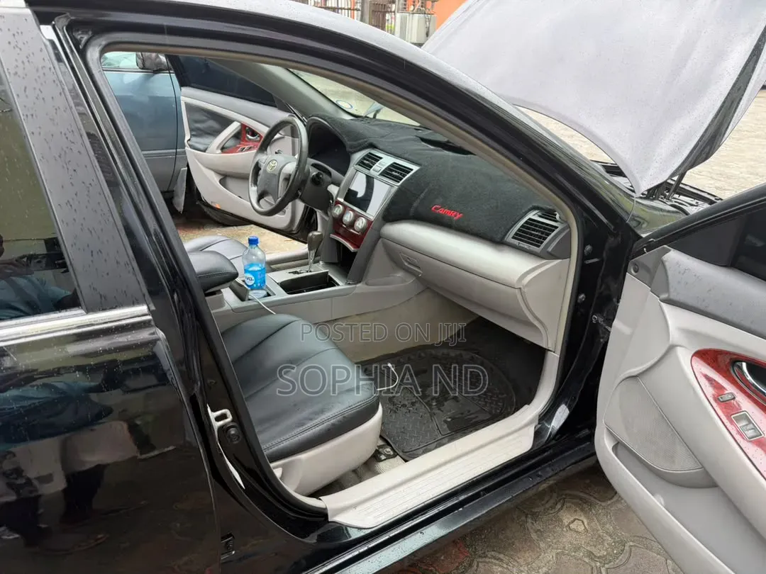 Toyota Camry 2011 Black