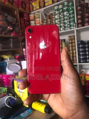 Apple iPhone XR 128 GB Red