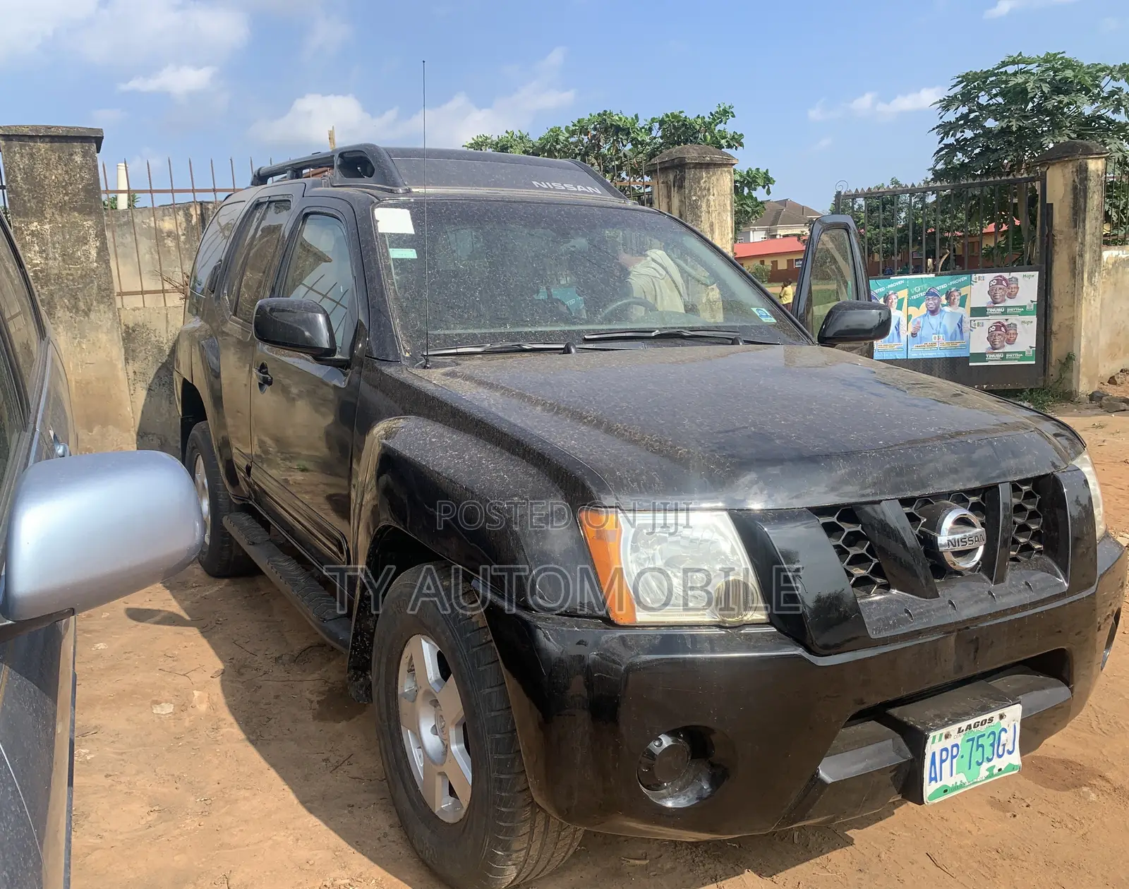 Nissan Pathfinder 2006 Black