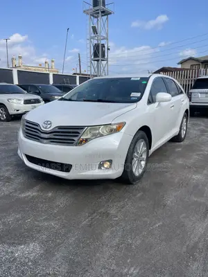 Toyota Venza XLE 2009 White