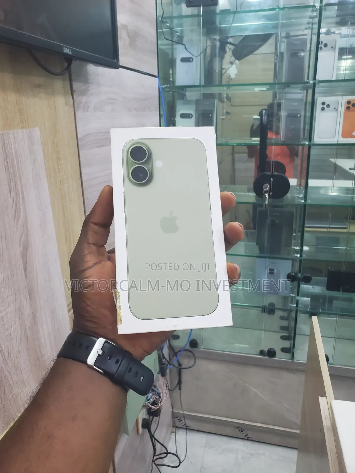 New Apple iPhone 17 256 GB Green
