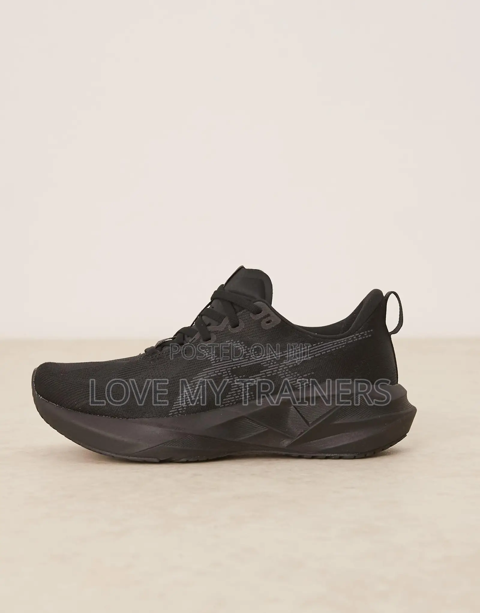 Asics Novablast 5 Running Shoe