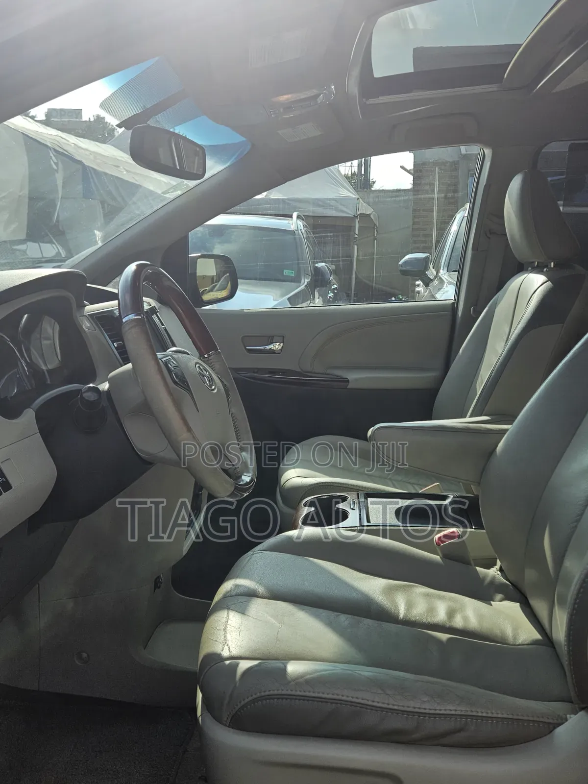 Toyota Sienna LE 8 Passenger 2012 Green