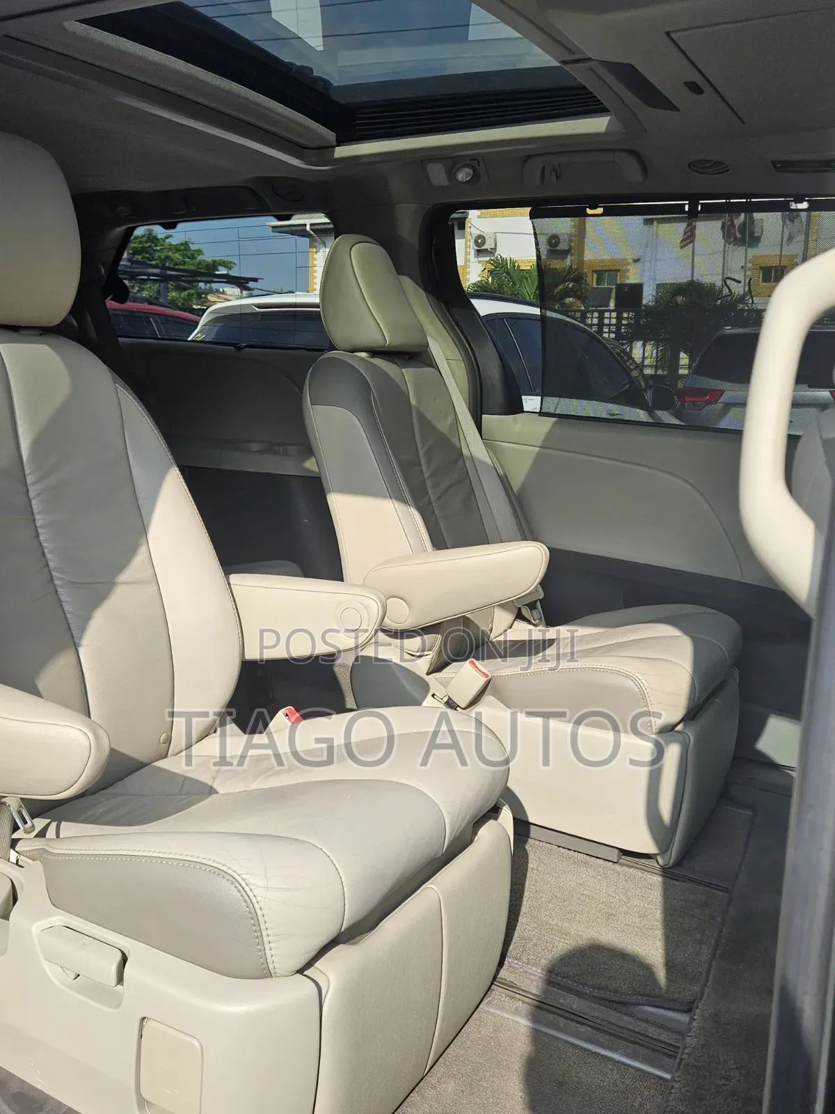Toyota Sienna LE 8 Passenger 2012 Green