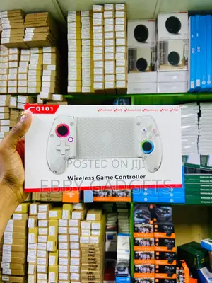 Q101 Wireless Game Controller