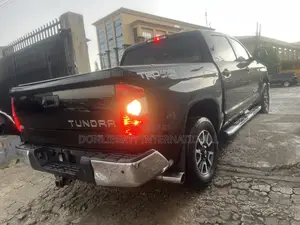 Toyota Tundra 2018 Black
