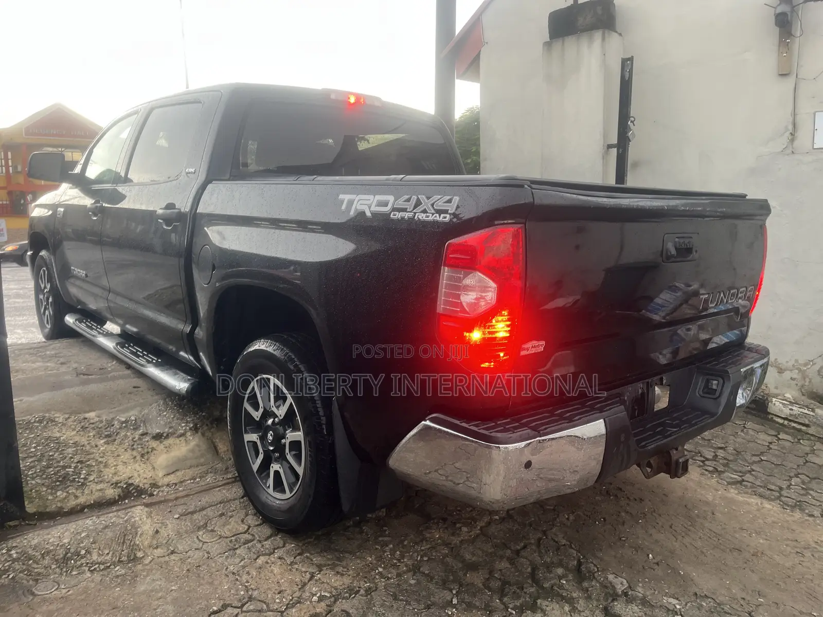Toyota Tundra 2018 Black