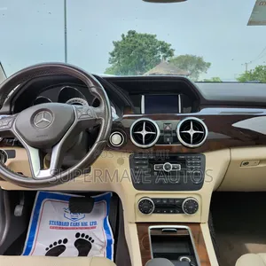 Mercedes-Benz GLK-Class 2015 Brown