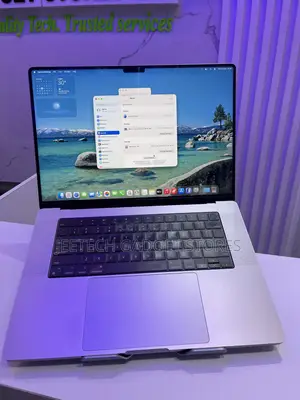 Laptop Apple MacBook Pro 2021 M1 16GB Apple M2 Ultra SSD 512GB