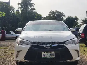 Toyota Camry 2016 White
