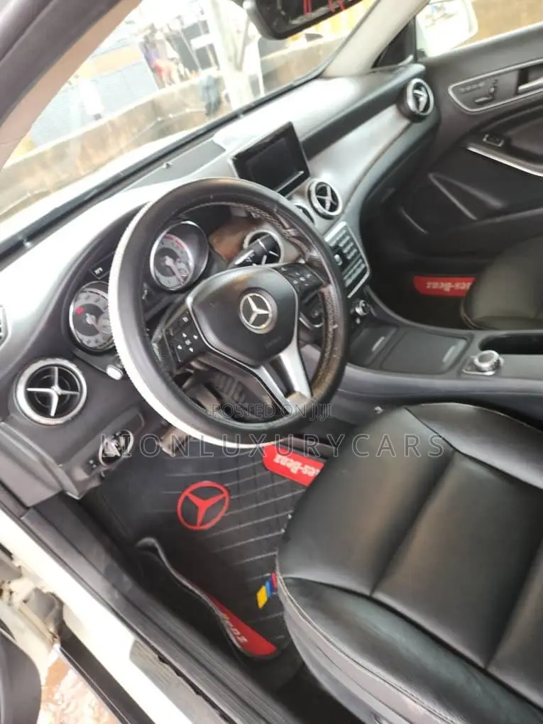 Mercedes-Benz GLA-Class 2017 White