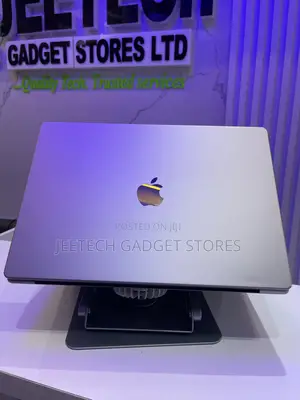 Laptop Apple MacBook Pro 2021 M1 16GB Apple M2 Ultra SSD 512GB