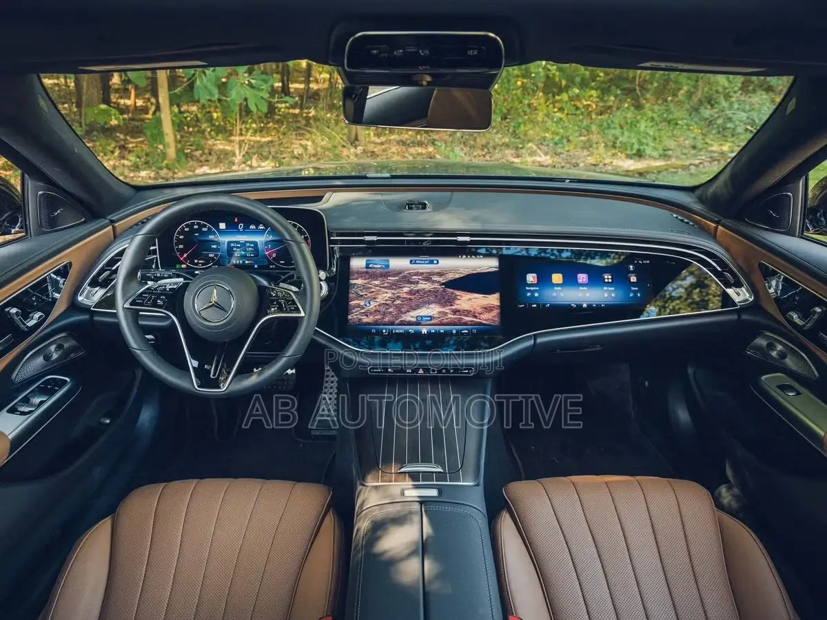 Mercedes-Benz E450 2025 White