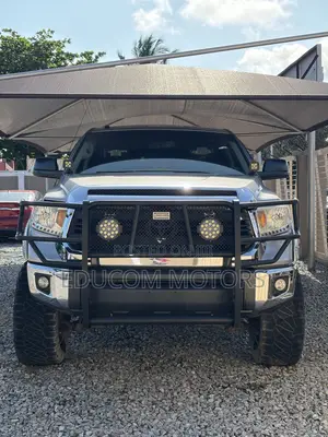 Toyota Tundra 2016 Gray