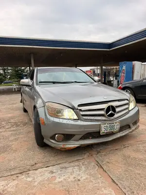 Mercedes-Benz C300 2010 Black