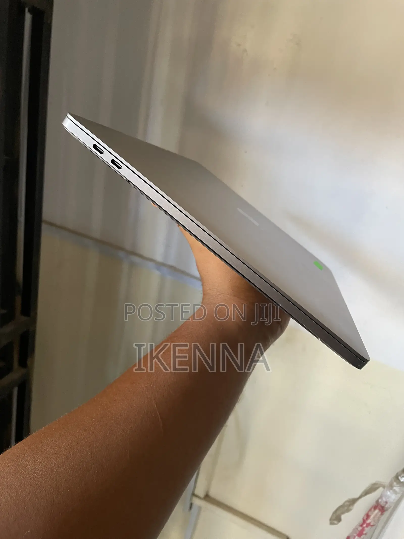 Laptop Apple MacBook Pro 2019 16GB Intel Core i7 SSD 256GB