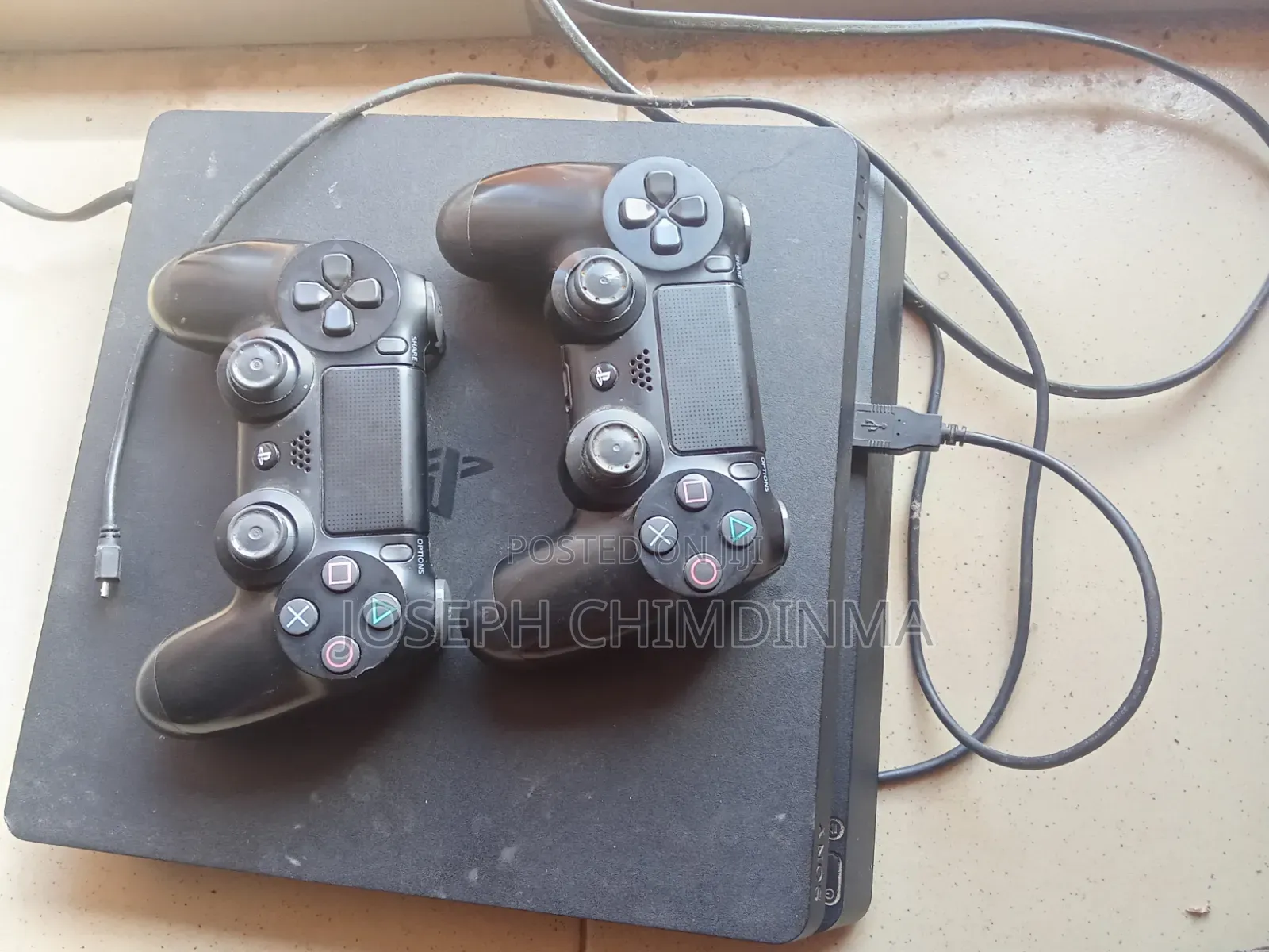 PS4 Slim Console and 2 Pads