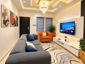 One Bedroom Luxury King Size Bed Apartment