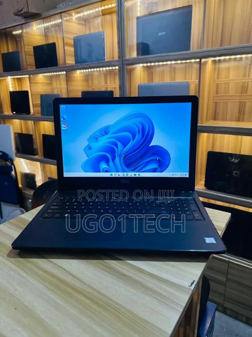 Laptop Dell Inspiron 15 3567 8GB Intel Core i5 SSD 256GB