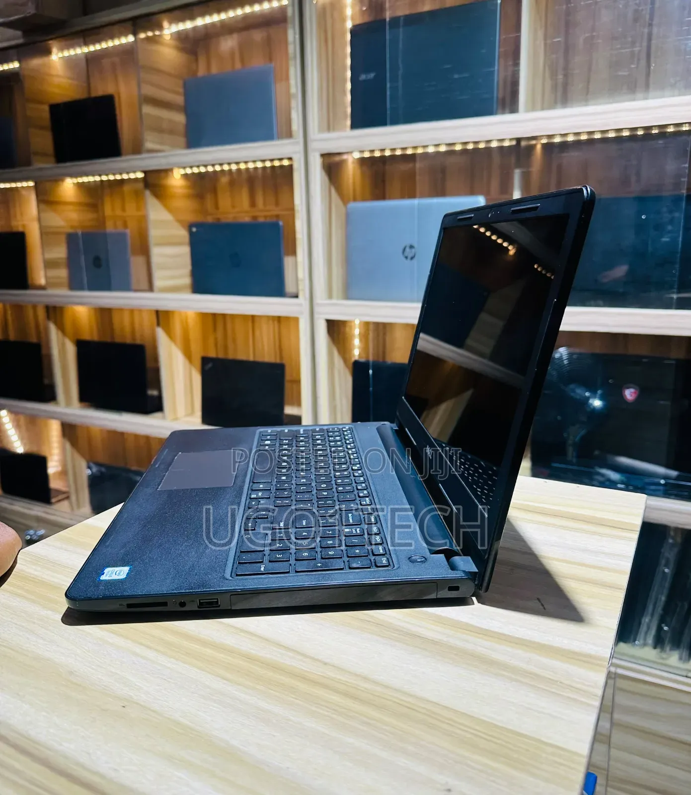 Laptop Dell Inspiron 15 3567 8GB Intel Core i5 SSD 256GB