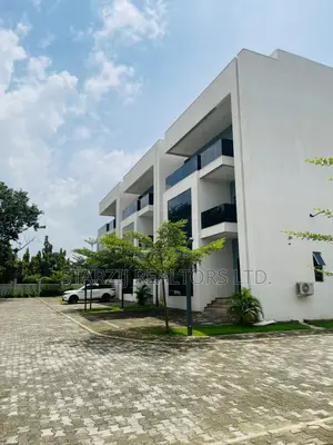 5bdrm House in Jabi for sale