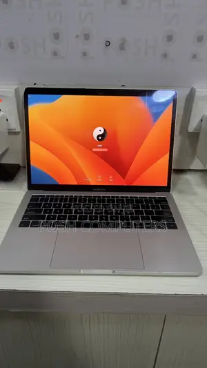 Laptop Apple MacBook Pro 2017 8GB Intel Core i5 SSD 256GB