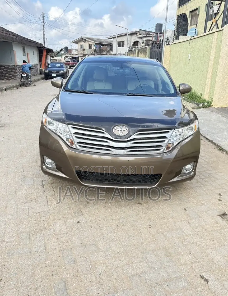 Toyota Venza 2011 Brown