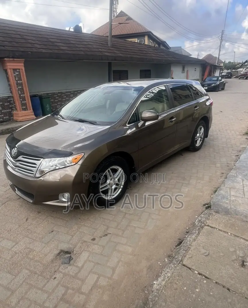 Toyota Venza 2011 Brown