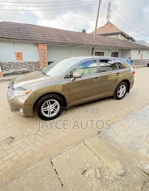 Toyota Venza 2011 Brown