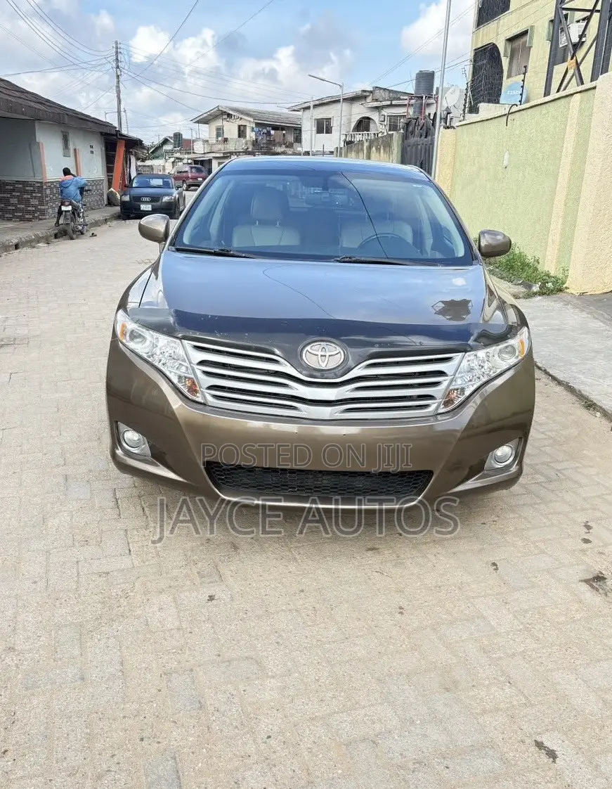 Toyota Venza 2011 Brown