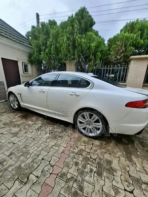 Jaguar XF R 2011 White