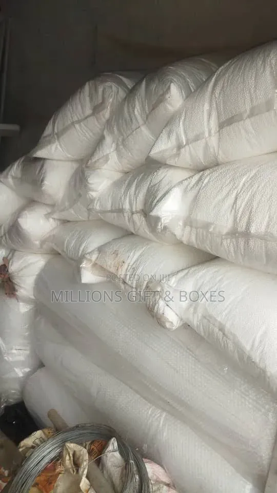 Styrofoam Balls (Polystyrene Beads)