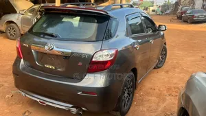 Toyota Matrix S Hatchback AWD (2.4L 4cyl 4A) 2010 Gray