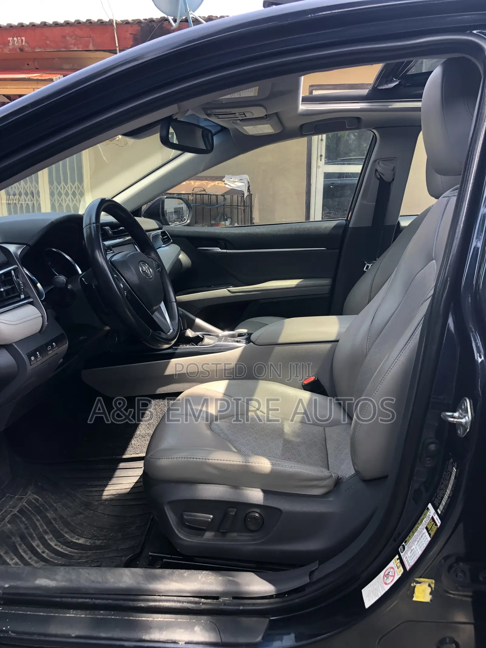 Toyota Camry 2019 Blue