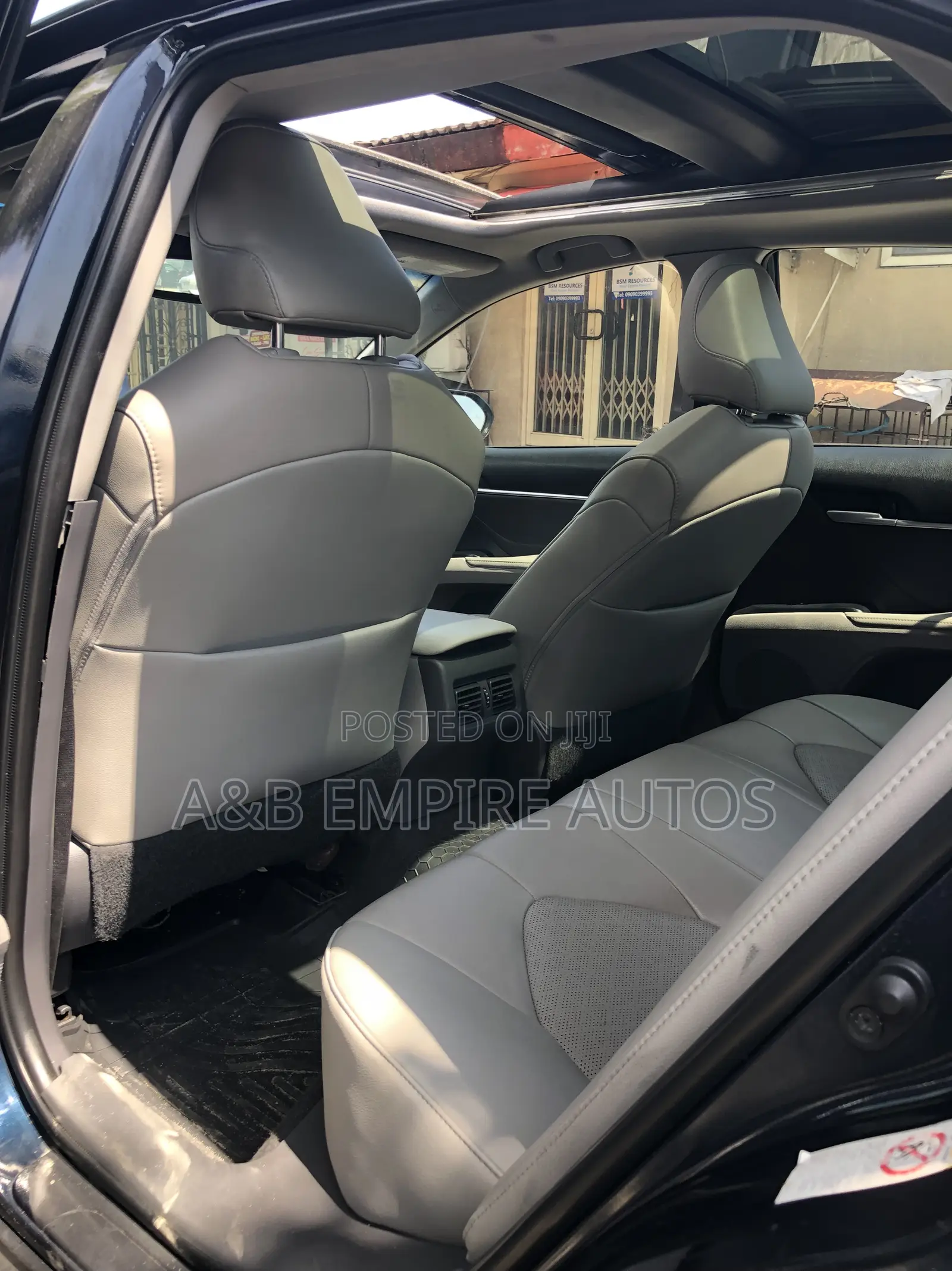 Toyota Camry 2019 Blue